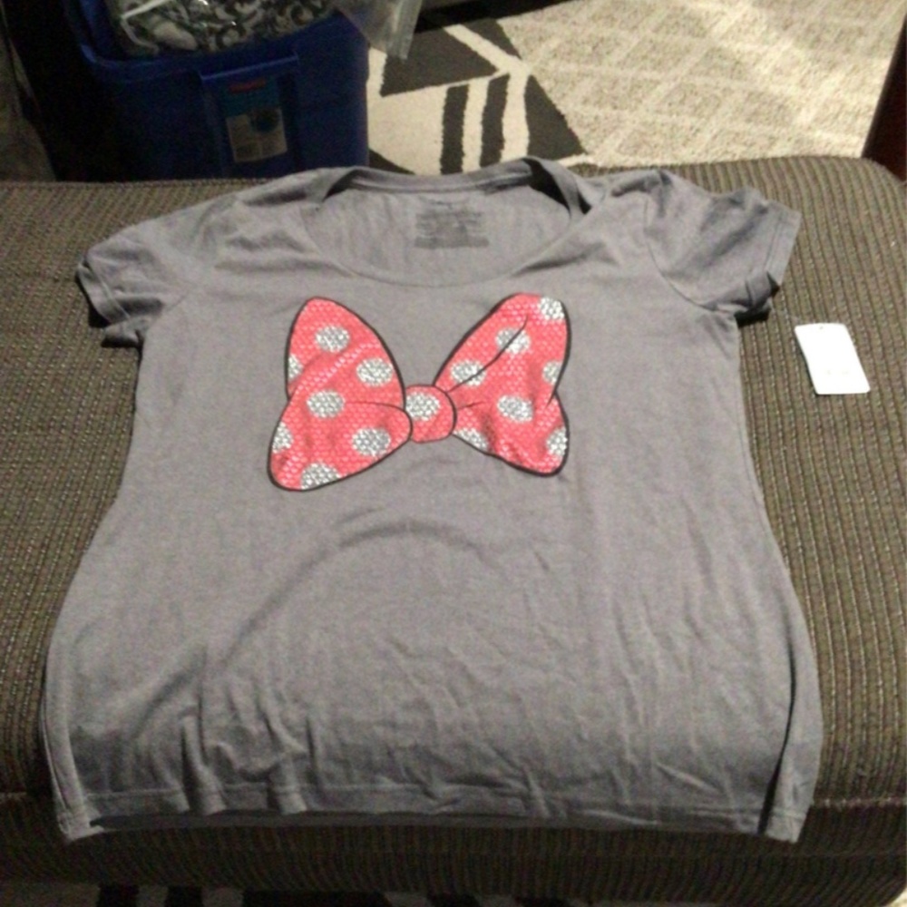 Womens Disney tshirt NWT